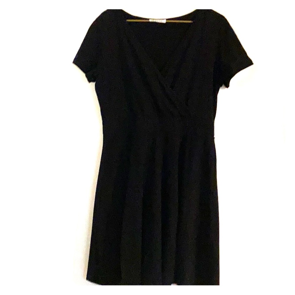 V-Neck Short Sleeved Cross-wrap Midi Dress